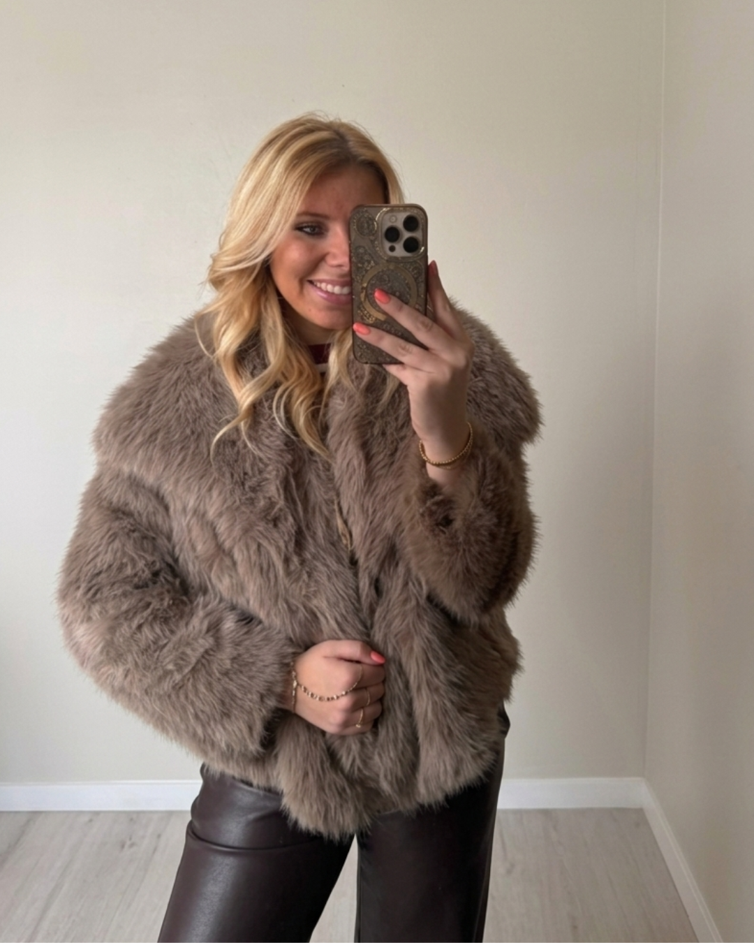 Faux Fur Jas taupe