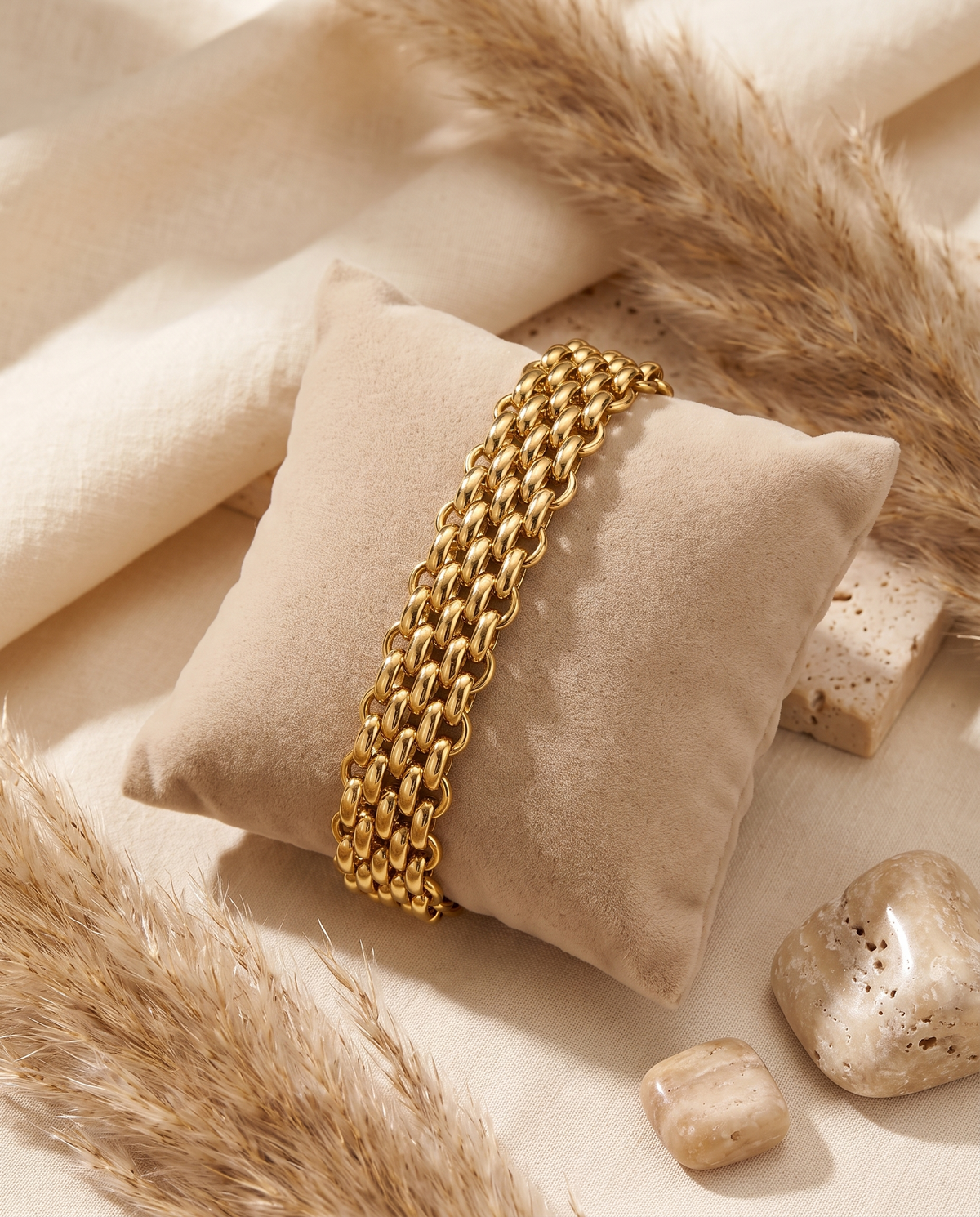 Multi chain armband